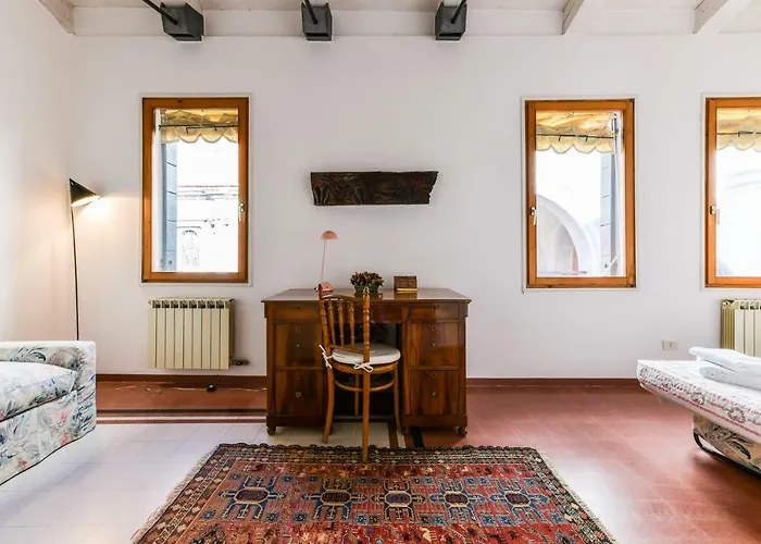 Secret Loft Apartment *